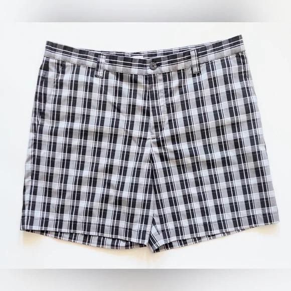 Adidas Golf Shorts Mens Size 38 Black White Plaid - Picture 1 of 7